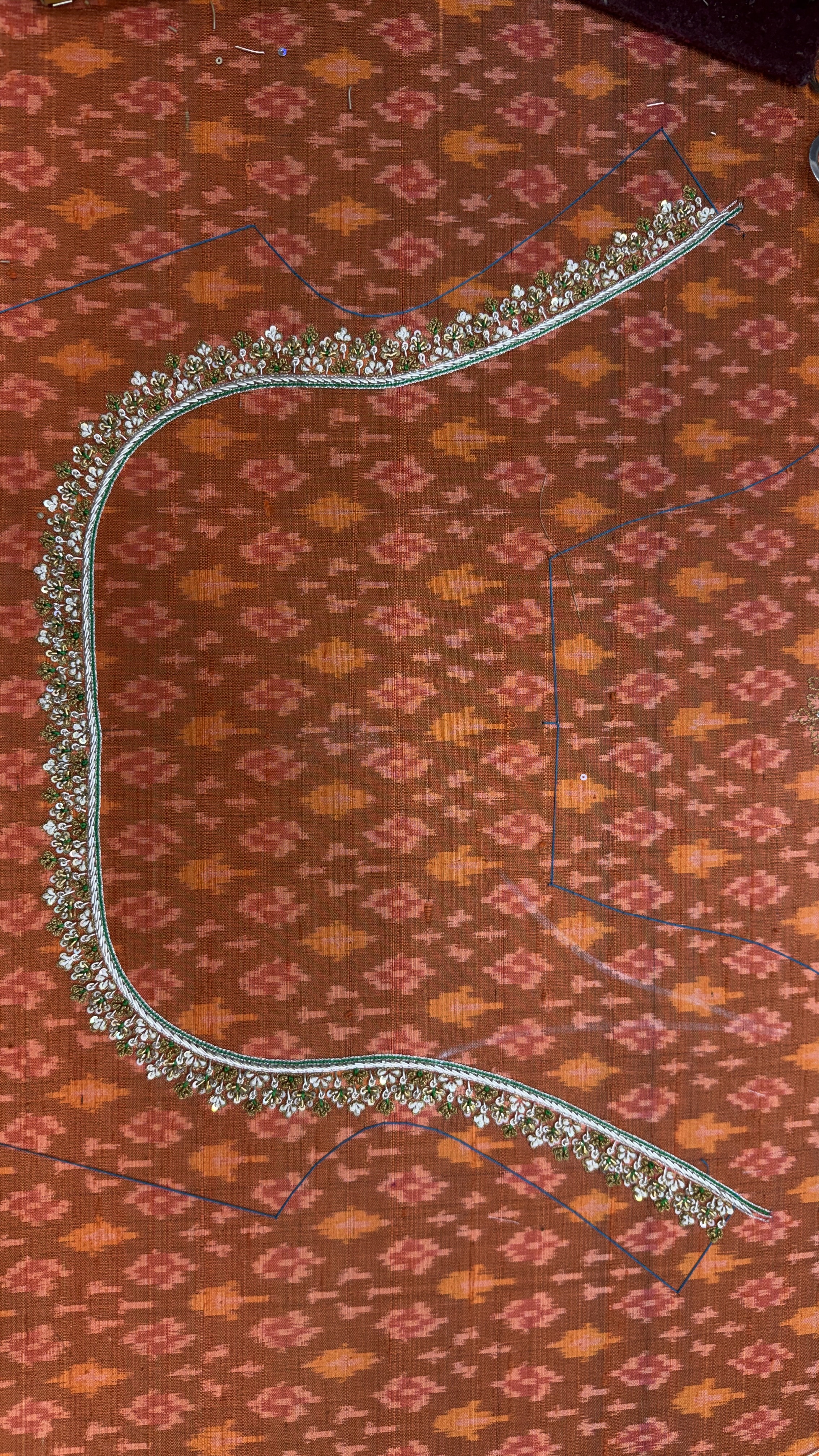 Neckline Embroidery Look 4 thumbnail 2